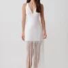 Abigail Vestito lungo con scollo a V e frange – Bianco Abigail Vestito lungo con scollo a V e frange – Bianco