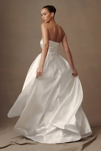 Abito da sposa senza spalline Eileen – Bianco