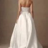 Abito da sposa senza spalline Eileen – Bianco