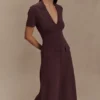 Abito midi in maglia a maniche corte Pearson – Cioccolato Abito midi in maglia a maniche corte Pearson – Cioccolato