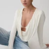 Body aderente a maniche lunghe con scollo a barchetta Ren – Avorio Body aderente a maniche lunghe con scollo a barchetta Ren – Avorio
