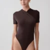 Body incrociato a maniche corte Junie – Cioccolato Body incrociato a maniche corte Junie – Cioccolato