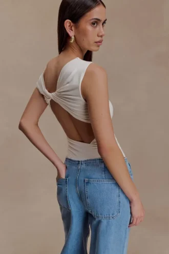 Body Niamh in modal con scollo incrociato sul retro – Avorio