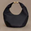 Borsa a tracolla in pelle Bristol Croissant – Nero Borsa a tracolla in pelle Bristol Croissant – Nero