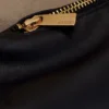 Borsa a tracolla in pelle Bristol Croissant – Nero Borsa a tracolla in pelle Bristol Croissant – Nero