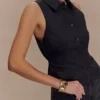 Camicia senza maniche con scollo all’americana Selene – Nero Camicia senza maniche con scollo all’americana Selene – Nero