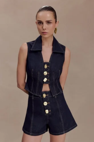Gilet in Denim Shona con bottoni decorativi – Blu indaco slavato