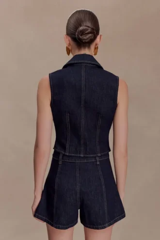 Gilet in Denim Shona con bottoni decorativi – Blu indaco slavato
