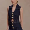 Gilet in Denim Shona con bottoni decorativi – Blu indaco slavato