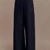 Jeans a vita alta con pinces Maral – Blu indaco slavato Jeans a vita alta con pinces Maral – Blu indaco slavato