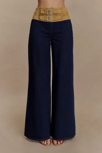 Jeans a zampa larga in Denim con cintura in finta pelle scamosciata Miranda – Blu indaco