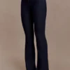 Jeans Denim a zampa Shelly – Blu indaco slavato Jeans Denim a zampa Shelly – Blu indaco slavato