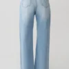 Jeans in Denim a gamba dritta Sebastian con orlo sfrangiato – Blu chiaro slavato Jeans in Denim a gamba dritta Sebastian con orlo sfrangiato – Blu chiaro slavato