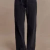 Jeans Perrie a vita media e gamba dritta con lacci – Nero slavato