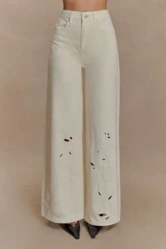 Jeans ricamati Carmella – Ecru Jeans ricamati Carmella – Ecru