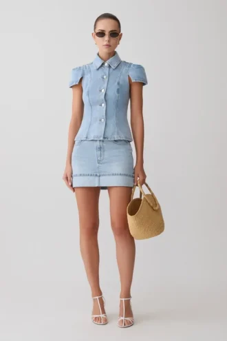 Minigonna in Denim con risvolto Lakoda – Blu chiaro slavato Minigonna in Denim con risvolto Lakoda – Blu chiaro slavato