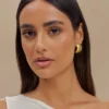 Orecchini a cerchio Amelia – Oro Orecchini a cerchio Amelia – Oro