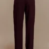 Pantaloni a vita alta con pieghe Penelope – Mogano Pantaloni a vita alta con pieghe Penelope – Mogano