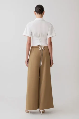 Pantaloni da completo a gamba larga Tanya – Cammello Pantaloni da completo a gamba larga Tanya – Cammello
