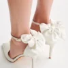 Scarpe con tacco e fiocco in raso – Bianco Scarpe con tacco e fiocco in raso – Bianco