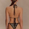 Slip bikini allacciato Corrie in crochet – Righe nere e neutre Slip bikini allacciato Corrie in crochet – Righe nere e neutre