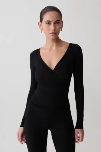 Top a maglia a maniche lunghe Lumi – Nero