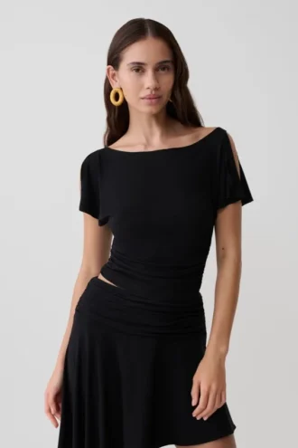Top a maniche corte con balze in modal Talise – Nero