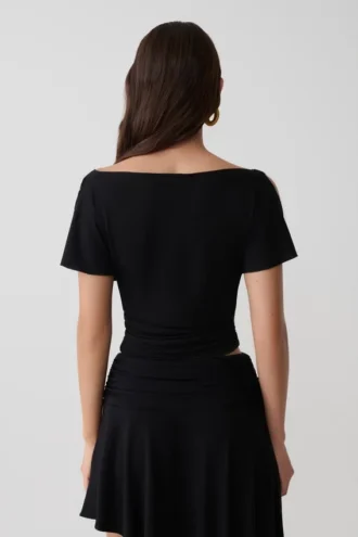 Top a maniche corte con balze in modal Talise – Nero