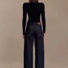 Top a maniche lunghe a coste in lana merino Paedyn – Nero Top a maniche lunghe a coste in lana merino Paedyn – Nero