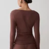 Top a maniche lunghe in modal Sari – Cioccolato Top a maniche lunghe in modal Sari – Cioccolato