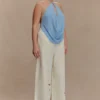 Top con scollo a cappuccio in chiffon Katalina – Azzurro Top con scollo a cappuccio in chiffon Katalina – Azzurro