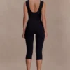 Top in crêpe scuba con schiena scoperta Kyra – Nero