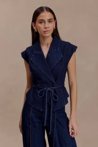 top in denim strutturato con laccio charley blu indaco 1 330x495 - Top in Denim strutturato con laccio Charley - Blu indaco