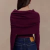 Top in maglia a maniche lunghe asimmetrico Mazie in misto cashmere – Prugna Top in maglia a maniche lunghe asimmetrico Mazie in misto cashmere – Prugna