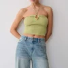 Top in maglia con scollo all’americana e dettagli metallici Dimitri – Verde oliva chiaro Top in maglia con scollo all’americana e dettagli metallici Dimitri – Verde oliva chiaro