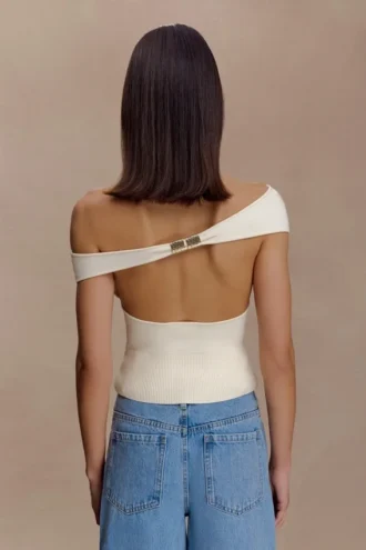 Top in maglia con spalle scoperte Carley – Avorio Top in maglia con spalle scoperte Carley – Avorio