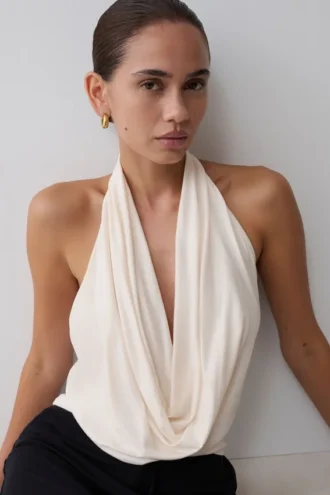 Top in modal con scollo a cappuccio Huyen – Avorio