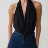 Top in modal con scollo a cappuccio Huyen – Nero