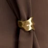 Top Marina con scollo all’americana e dettagli metallici – Marrone cacao Top Marina con scollo all’americana e dettagli metallici – Marrone cacao