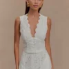 Top senza maniche Arla con ricami – Bianco Top senza maniche Arla con ricami – Bianco