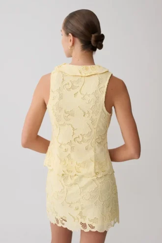 Top senza maniche con lacci sul davanti Tessa Broderie – Giallo limone