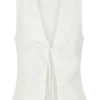 Top senza maniche con ricamo Tessa e scollo allacciato sul davanti – Bianco Top senza maniche con ricamo Tessa e scollo allacciato sul davanti – Bianco