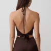 Top senza maniche con scollo all’americana in misto seta Mariana – Cioccolato fondente Top senza maniche con scollo all’americana in misto seta Mariana – Cioccolato fondente