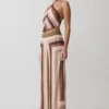 Top senza maniche in chiffon con scollo all’americana Thea – Righe multicolori Top senza maniche in chiffon con scollo all’americana Thea – Righe multicolori