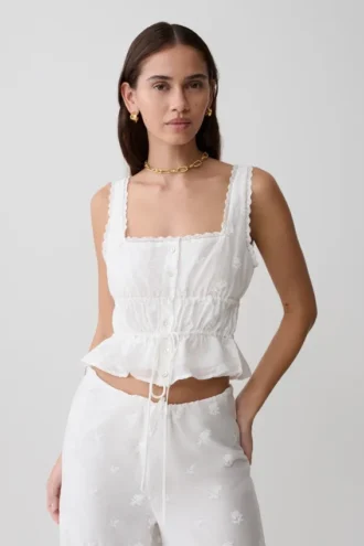 Top senza maniche ricamato Vivian – Bianco Top senza maniche ricamato Vivian – Bianco