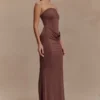 Vestito lungo aderente senza spalline Madison – Cioccolato
