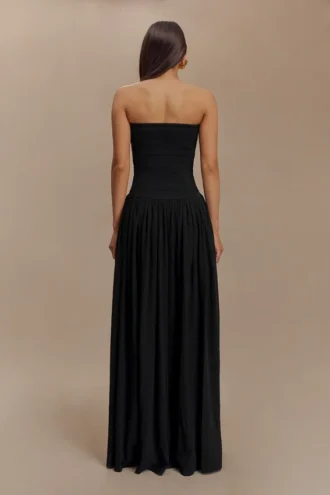 vestito lungo con arricciature in cotone maureen nero 2 330x495 - Vestito lungo con arricciature in cotone Maureen - Nero