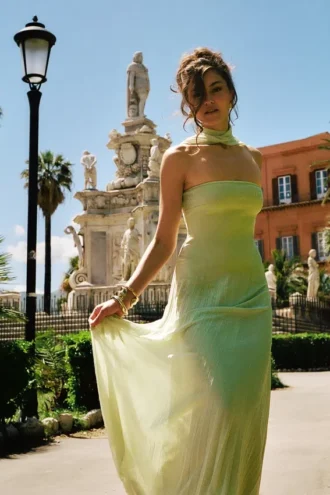Vestito lungo con sciarpa in chiffon Caira – Salvia Vestito lungo con sciarpa in chiffon Caira – Salvia