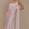 Vestito lungo in raso e chiffon Carah – Rosa pallido Vestito lungo in raso e chiffon Carah – Rosa pallido