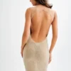 Vestito lungo Jasmyn Hot Fix con schiena in rete – Nude Vestito lungo Jasmyn Hot Fix con schiena in rete – Nude